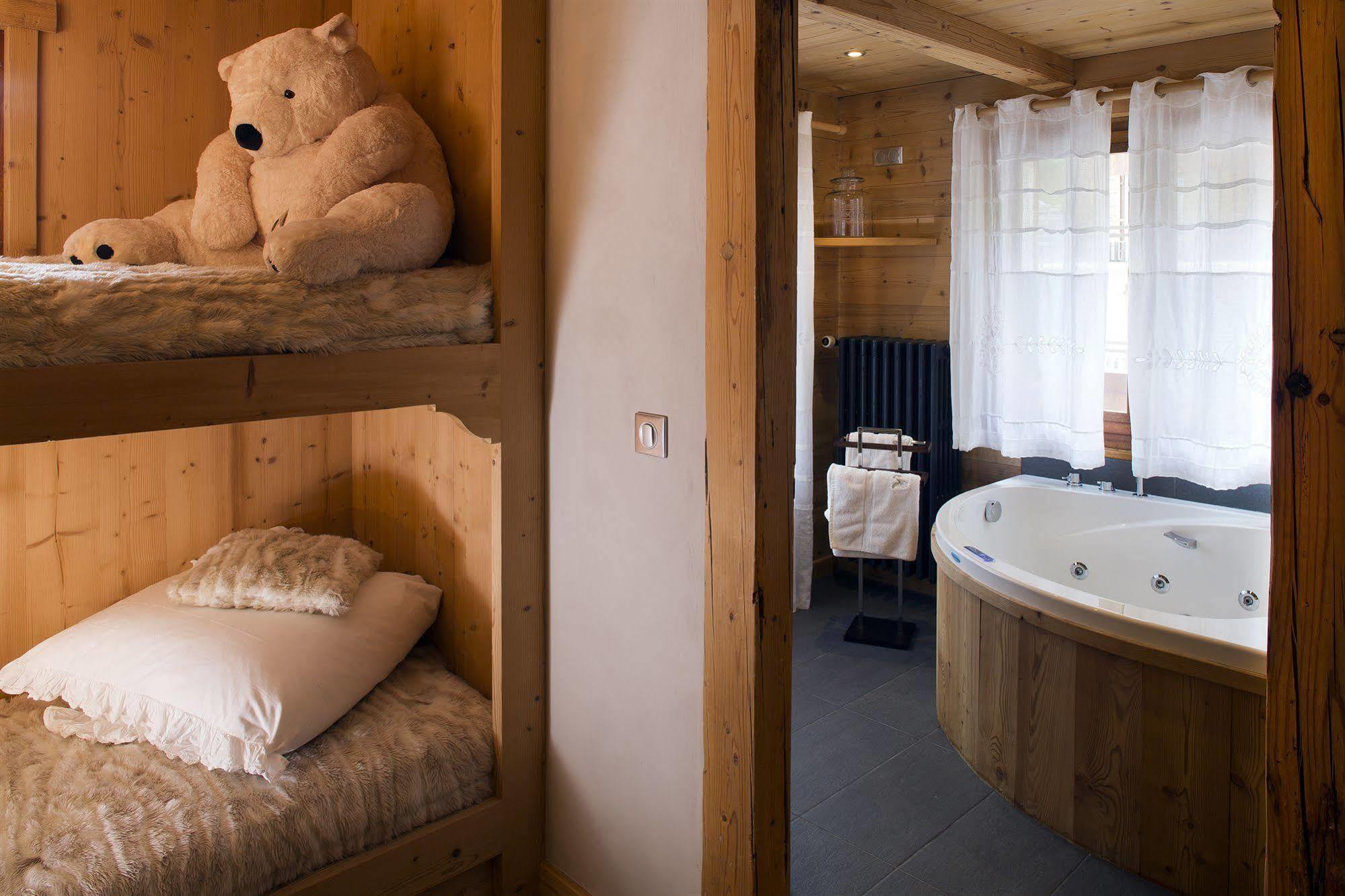 Chalet-Hotel Les Cimes Le Grand-Bornand Bagian luar foto